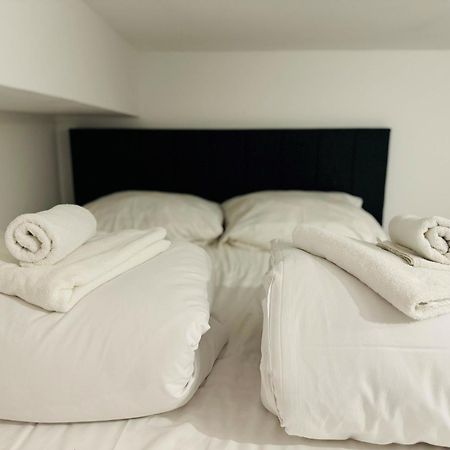 12 Monkeys Apartments Berlin Bagian luar foto