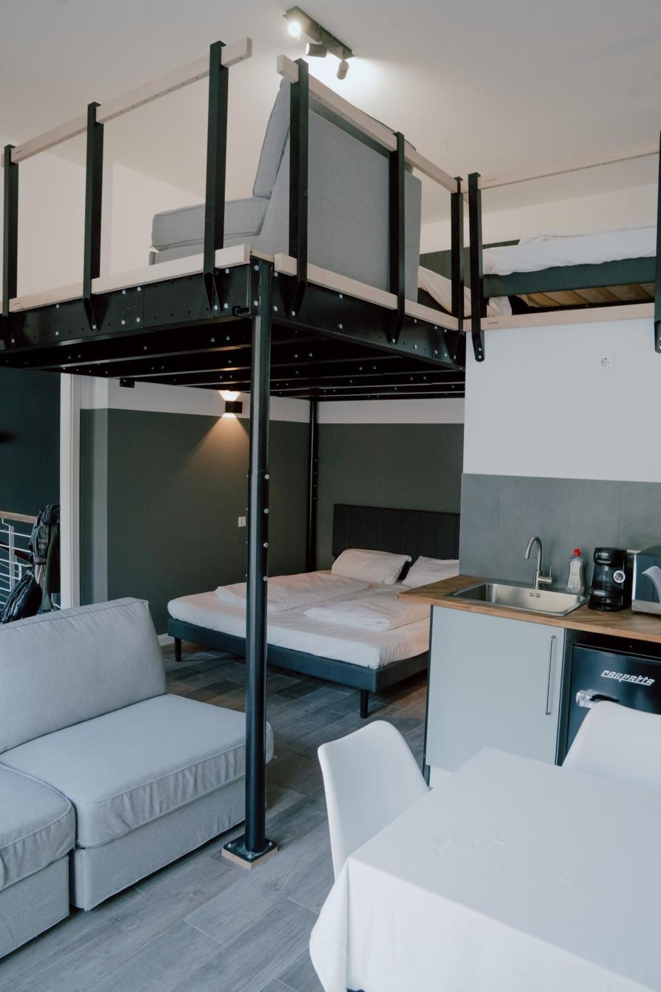 12 Monkeys Apartments Berlin Bagian luar foto